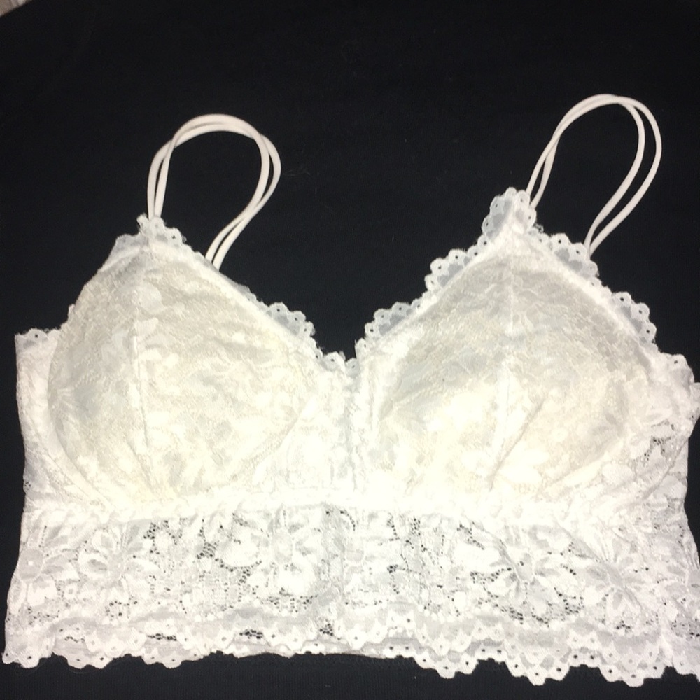 🤑 New! White Stretch Lace Bralette with double elastic strap and removable pads